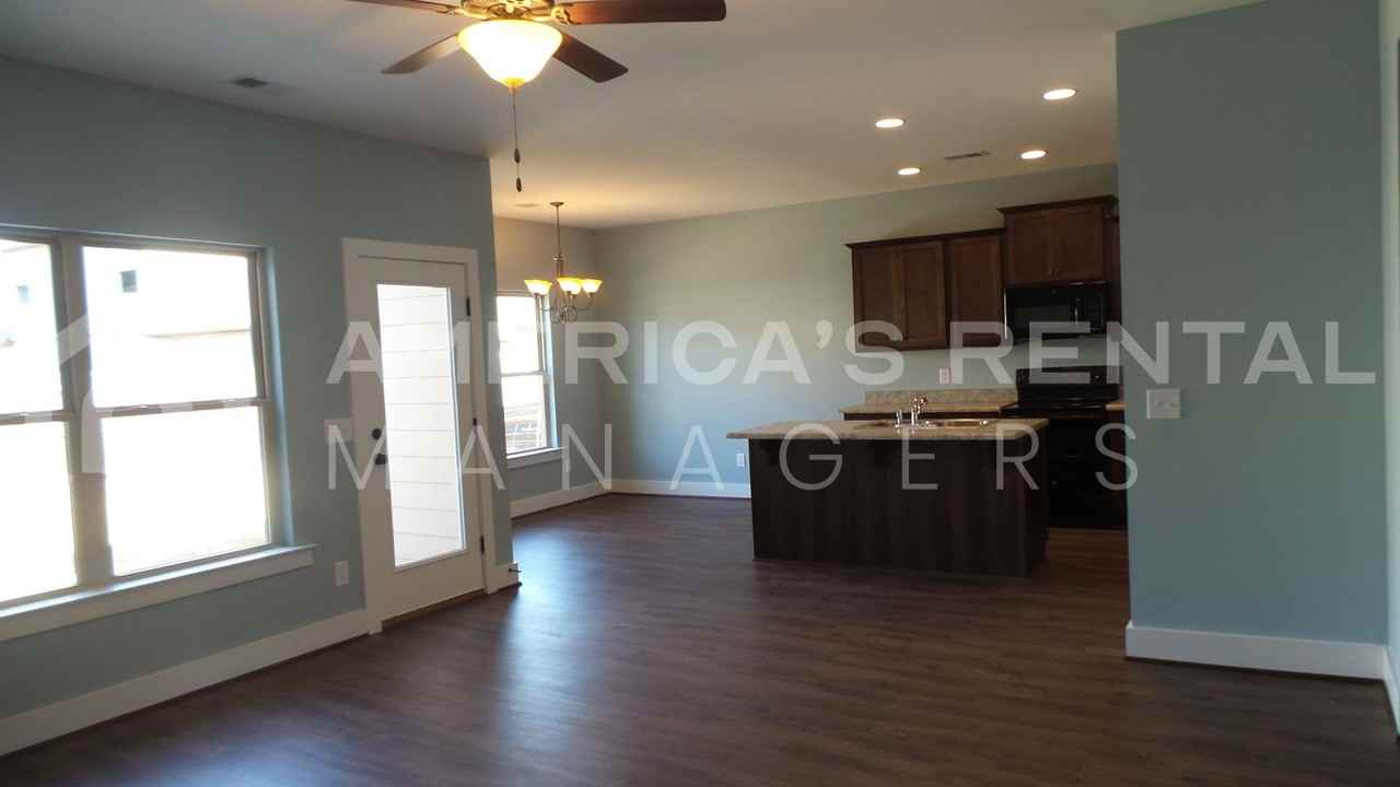 14485 Griffin St - Photo 2 of 16