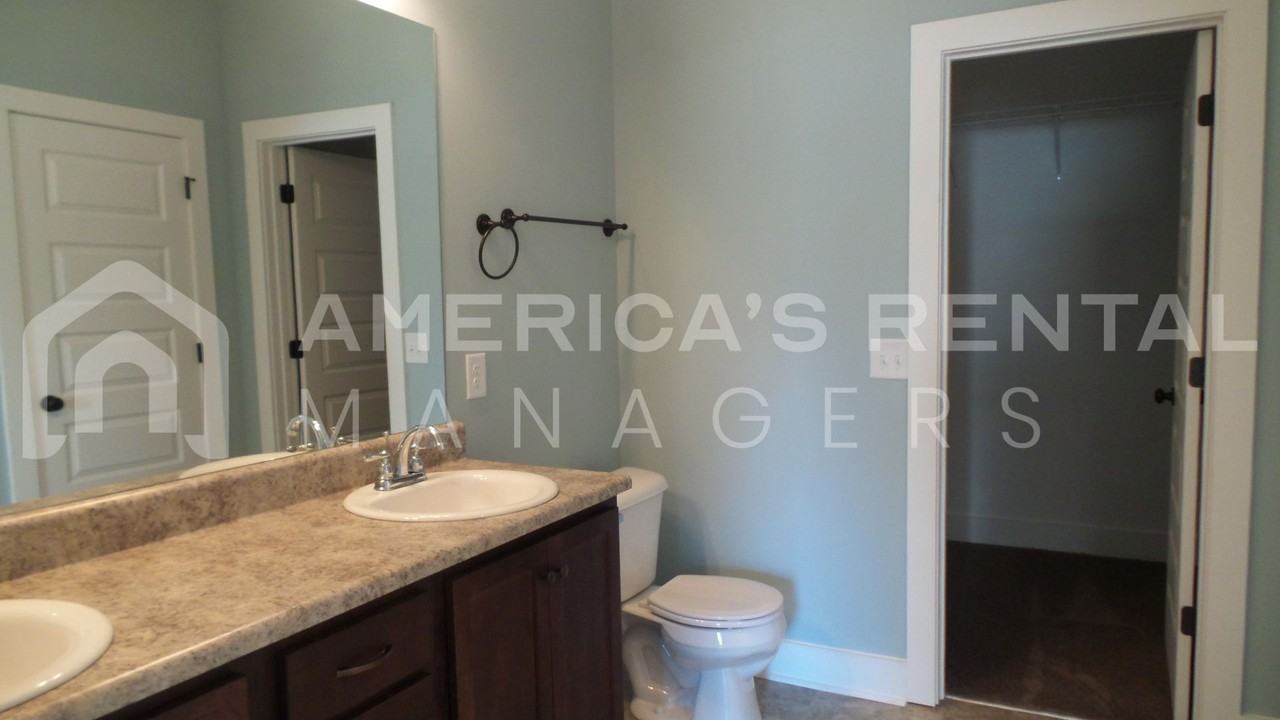 14485 Griffin St - Photo 6 of 16