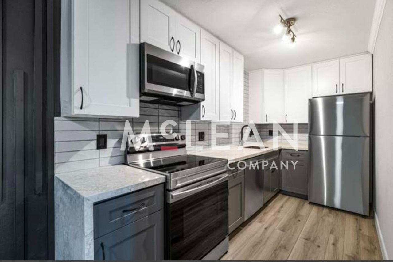 2809 N Los Felices Cir E - Photo 2 of 19