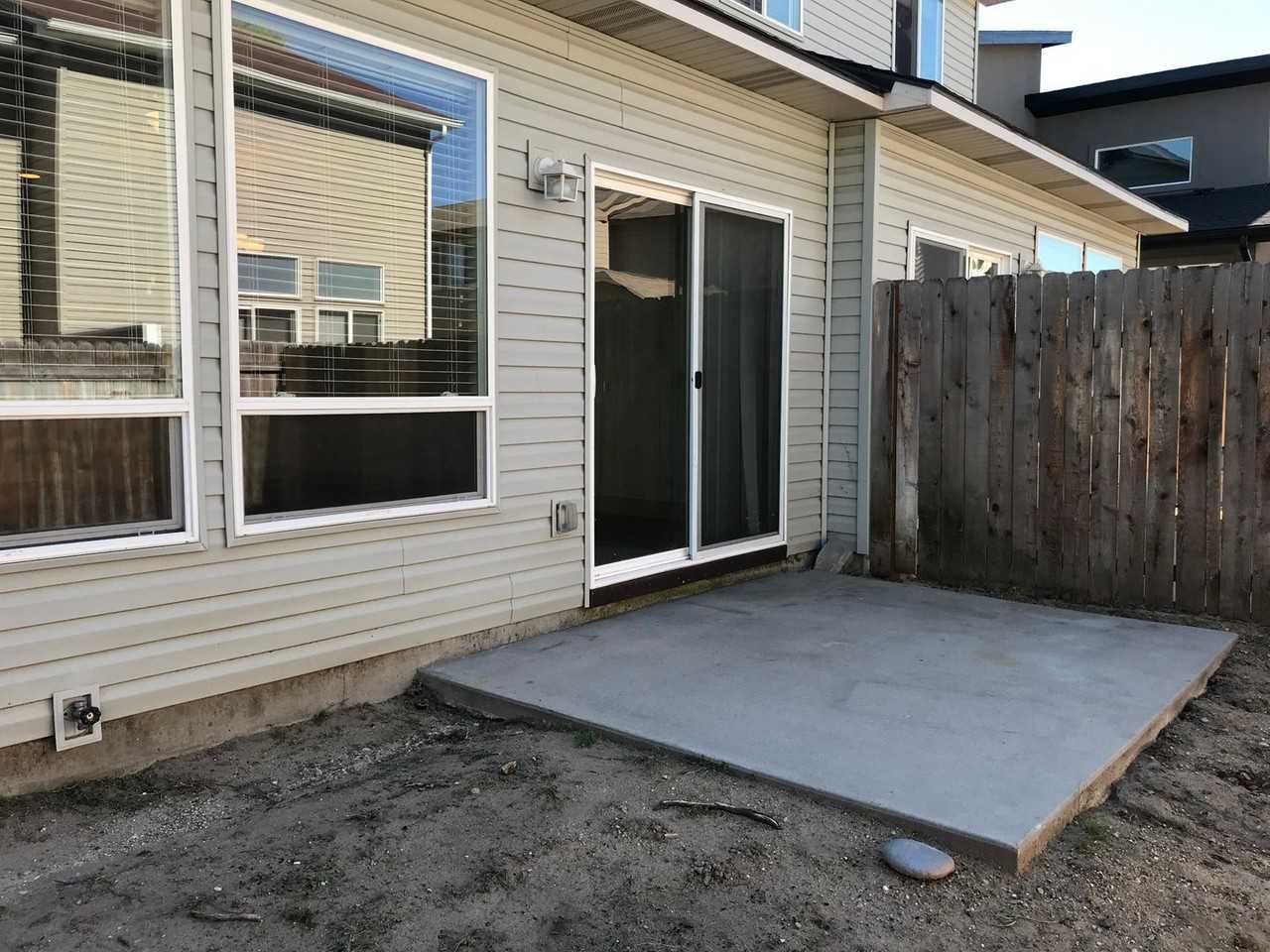 2129 S Amy Ave - Photo 2 of 25