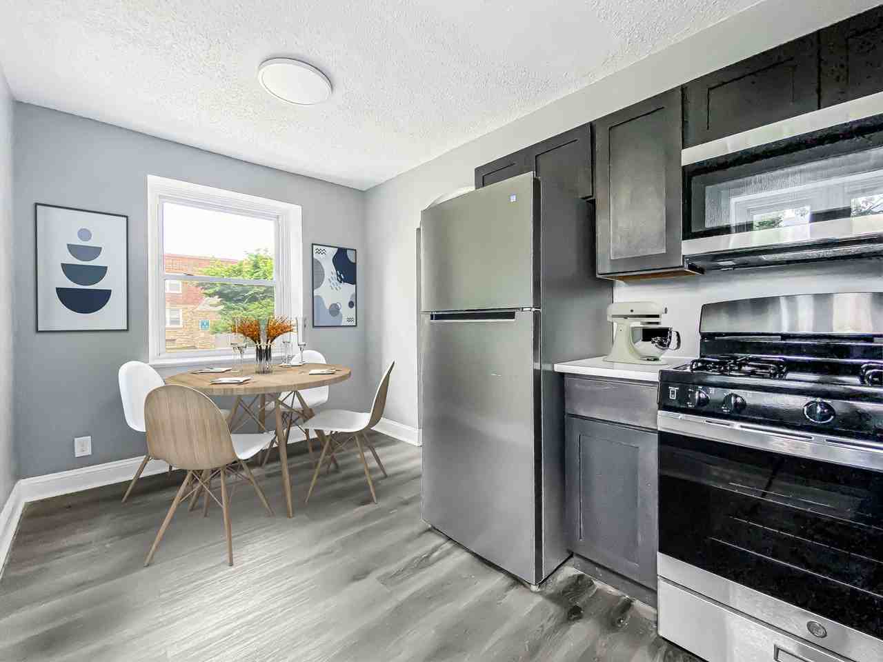Willow Court Apartments - Photo 4 of 7