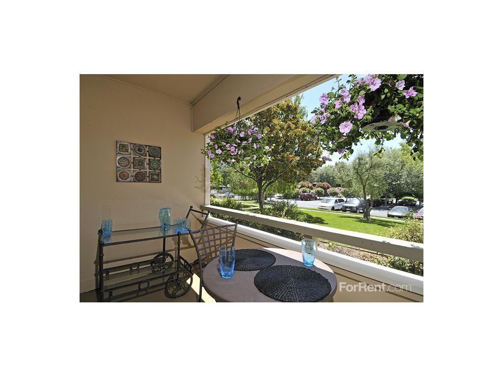 Summerwind Apartments - Photo 3 of 17