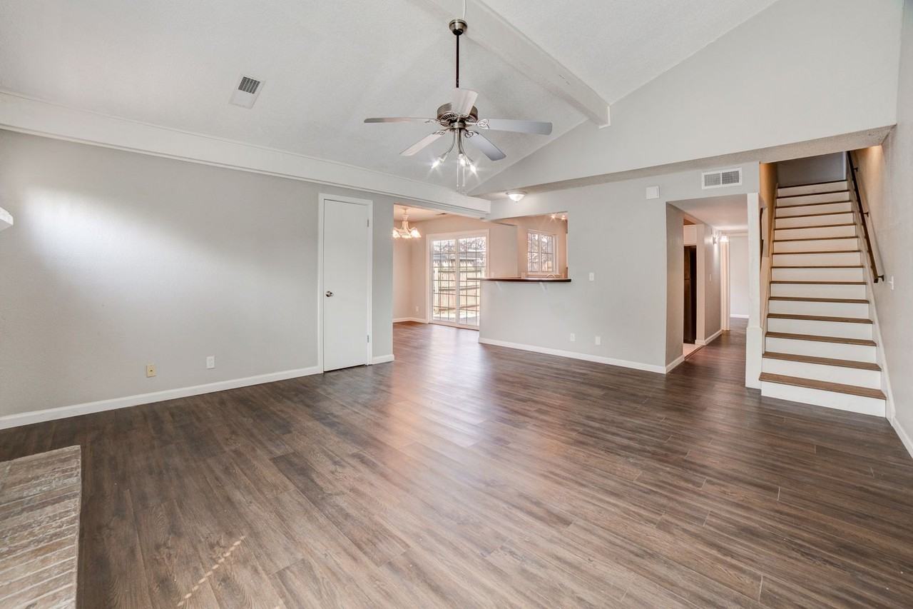 10825 E 15th Pl - Photo 6 of 27