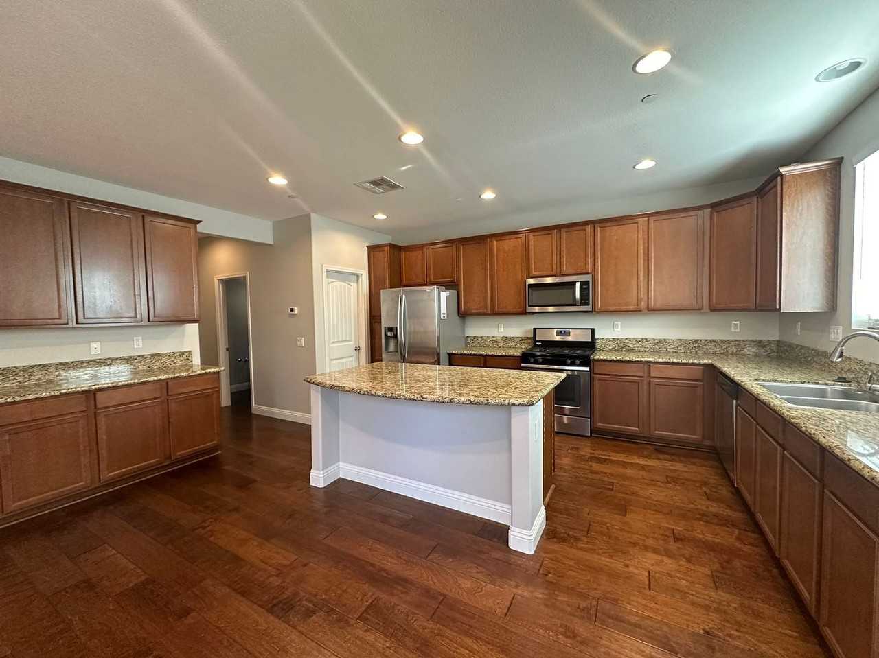 9330 Bistro Pl - Photo 5 of 26