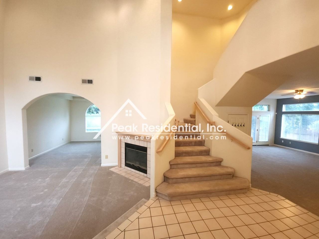 8549 Kenneth View Ct - Photo 2 of 34