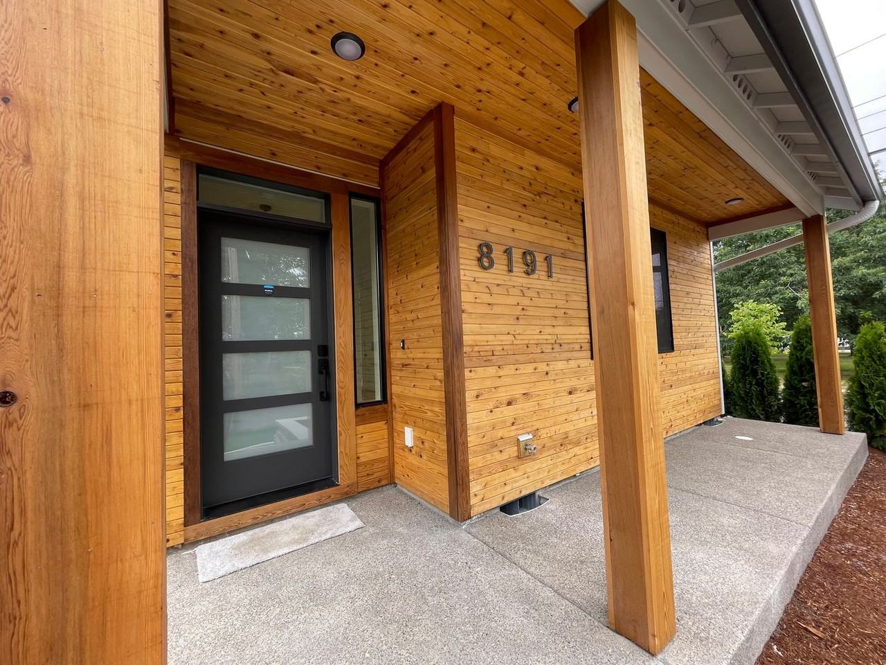 8191 N Haven Ave - Photo 4 of 37