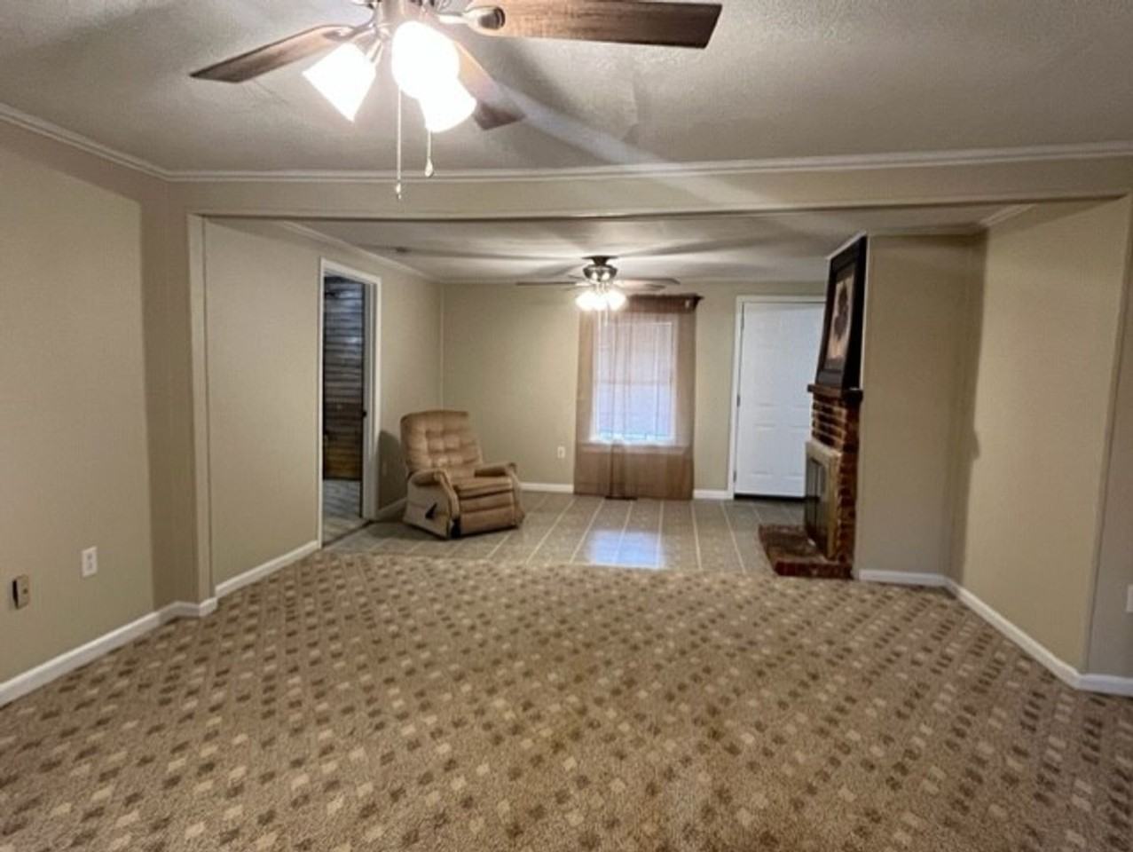 4704 Tinley Rd - Photo 3 of 14