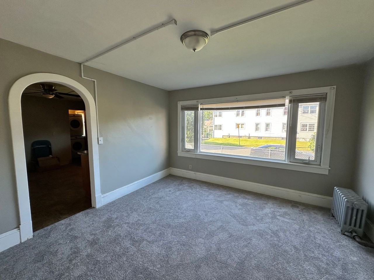 159 Meadow St - Photo 3 of 12