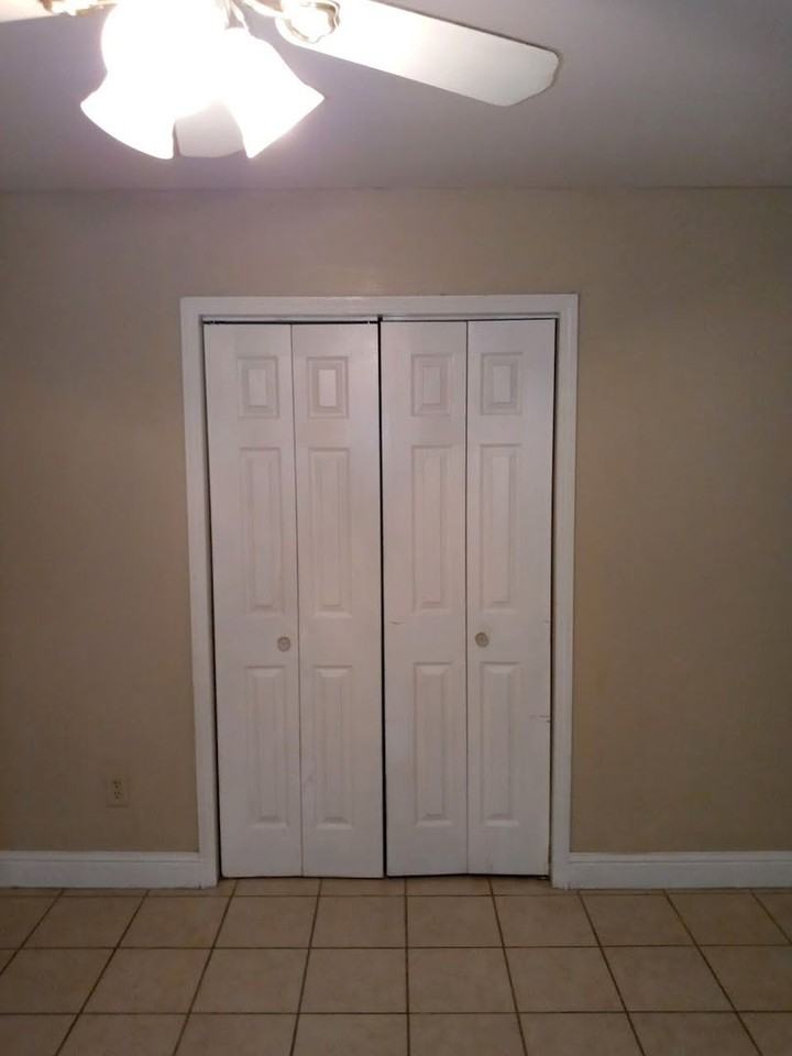 7110 - 7112 Boston Dr - Photo 3 of 13