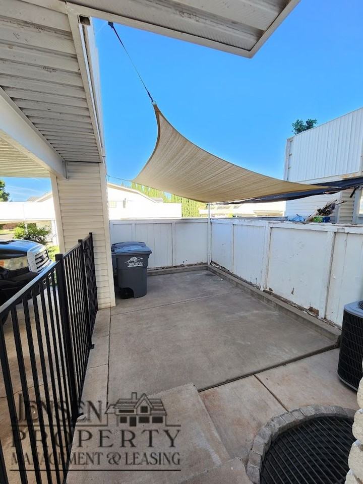 781 N Valley View Dr #1 - Photo 4 of 23