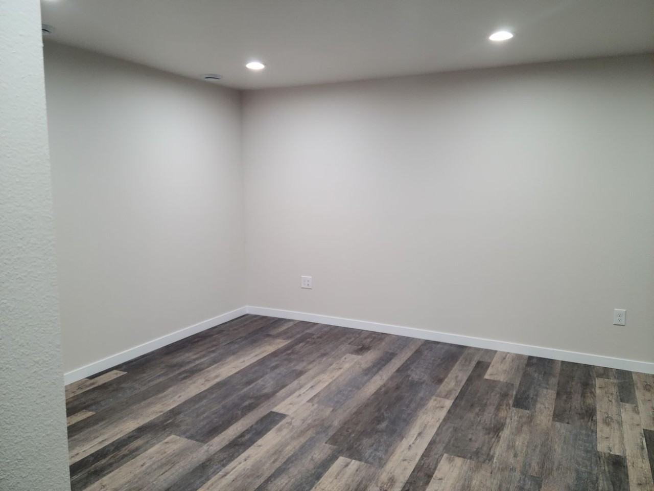 1269 Evergreen Ave - Photo 2 of 11