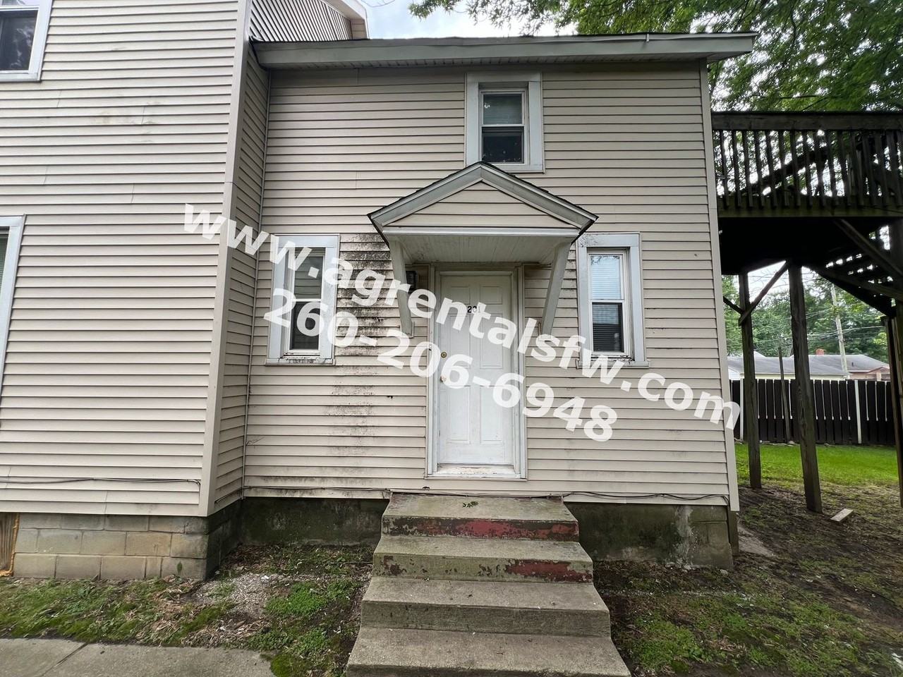 2016 Phenie St - Photo 2 of 12