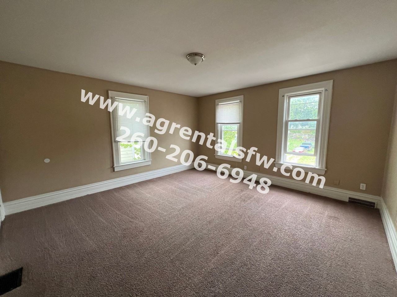2016 Phenie St - Photo 3 of 12