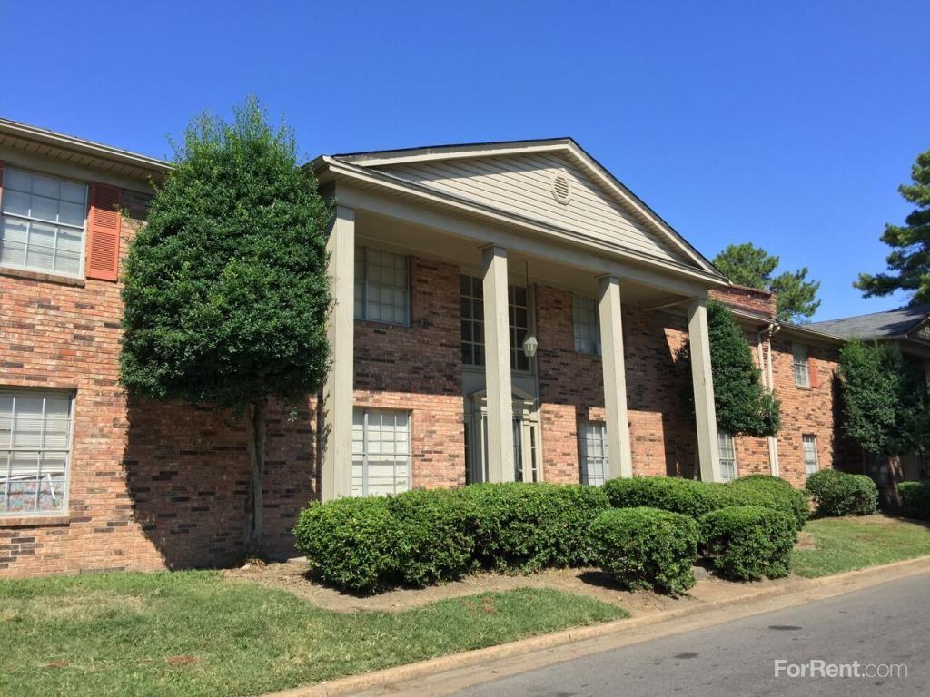 Camelot Manor - Photo 2 of 19