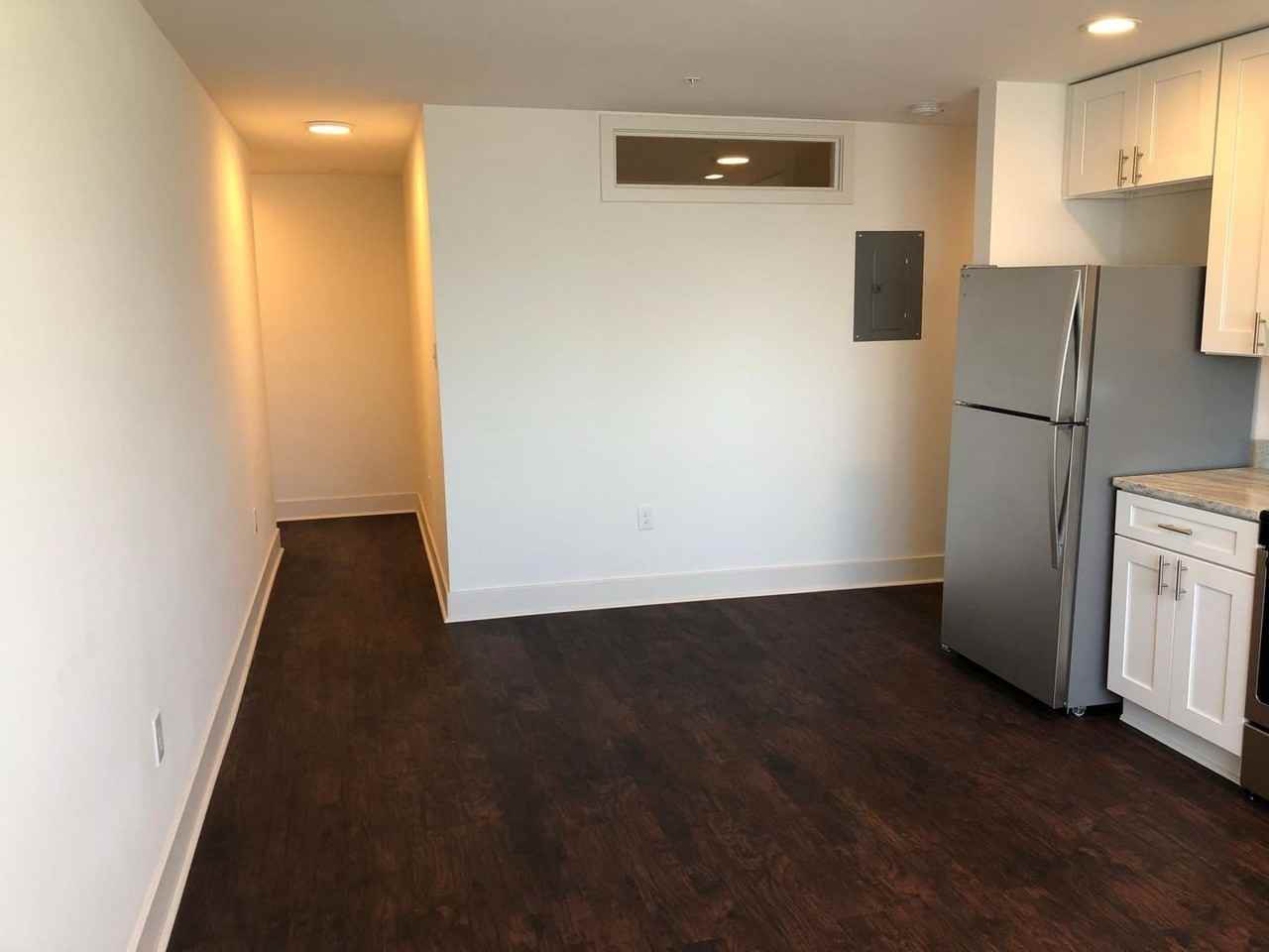 GEORGIA FLATS - Photo 4 of 11