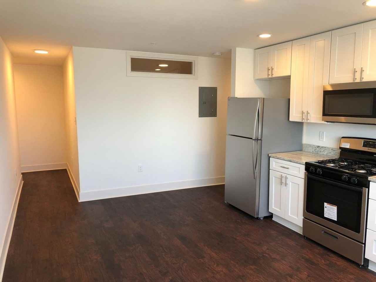 GEORGIA FLATS - Photo 5 of 11