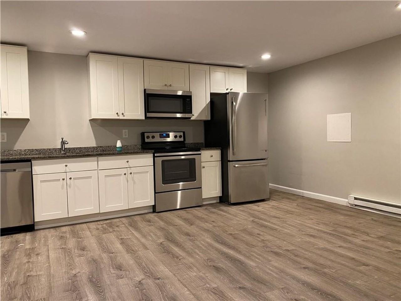 661 Douglas  Ave - Photo 2 of 18