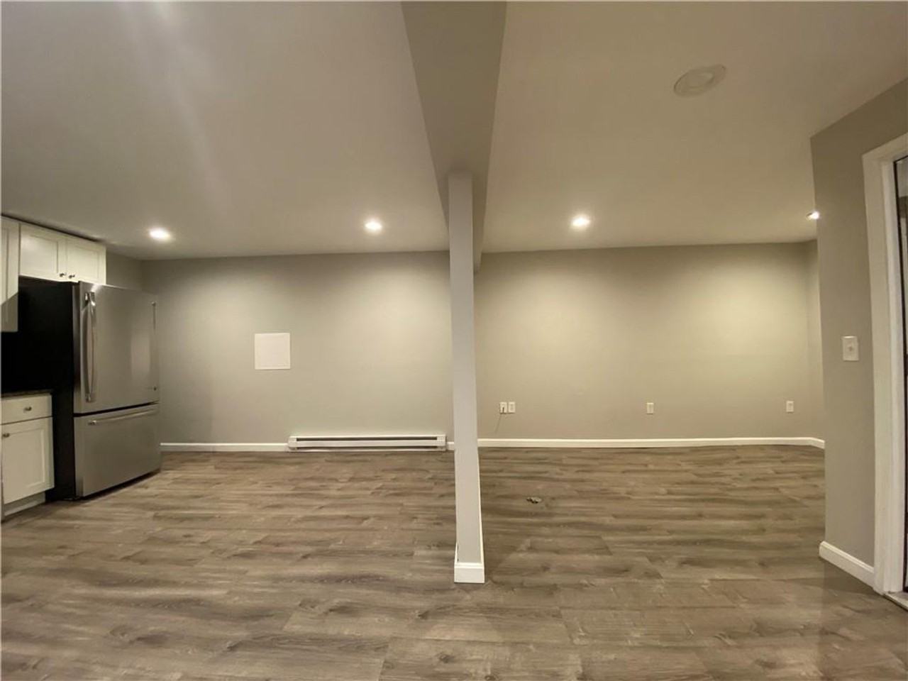 661 Douglas  Ave - Photo 3 of 18