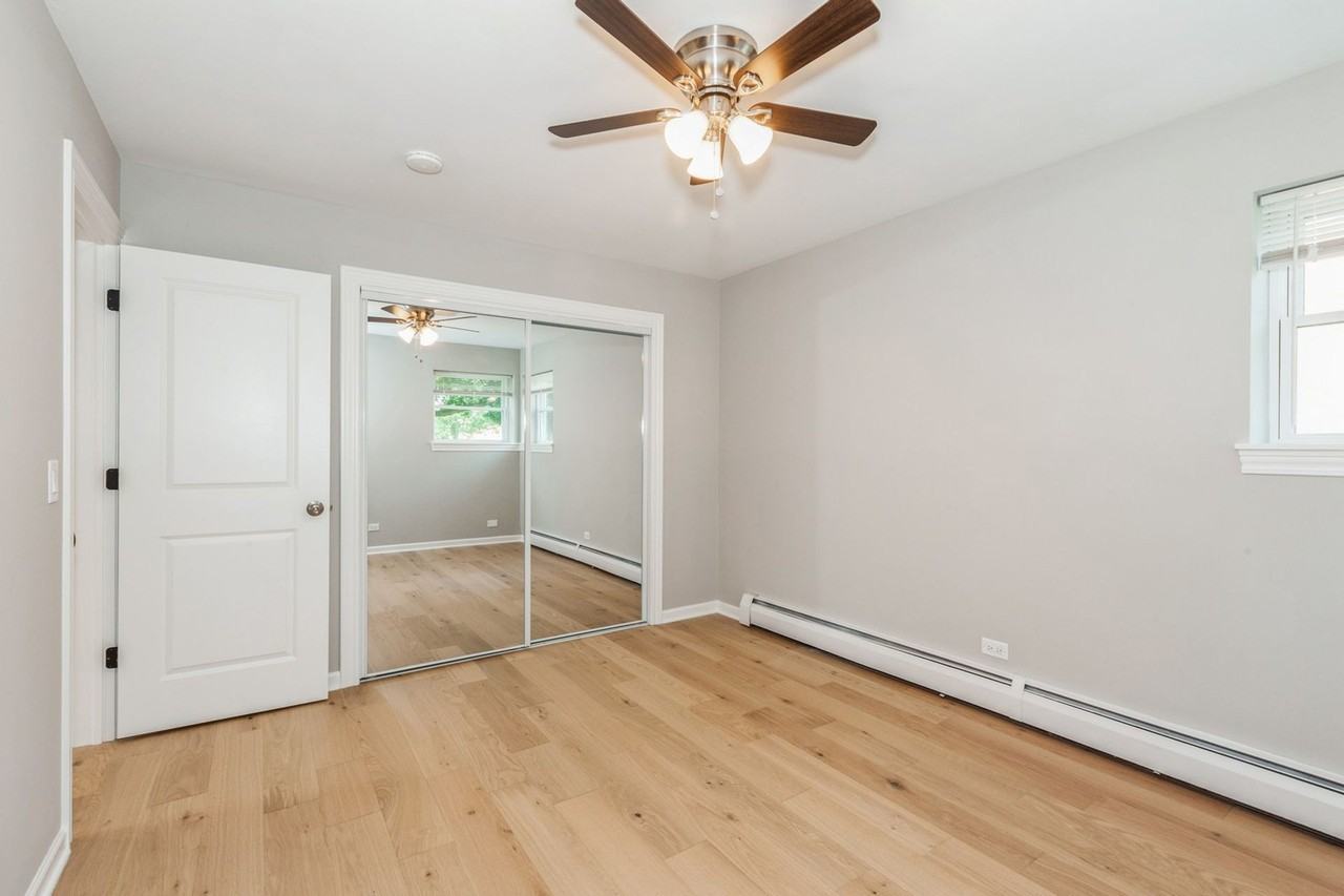 97 E Blecke Ave - Photo 5 of 20