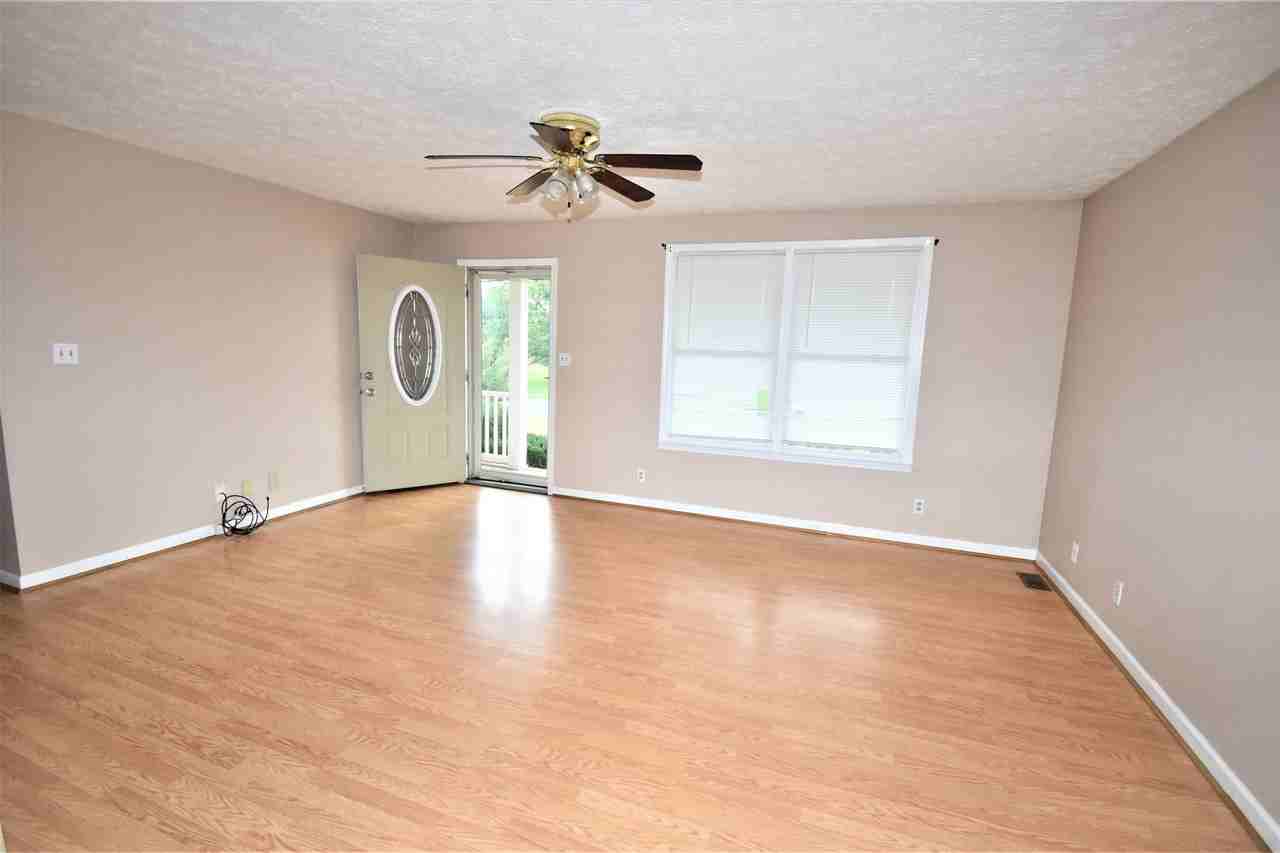 444 Kelsey Dr - Photo 4 of 22