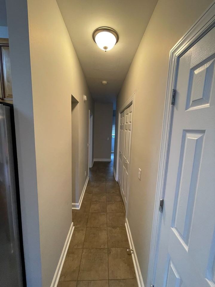 310 Stratford Dr - Photo 7 of 21