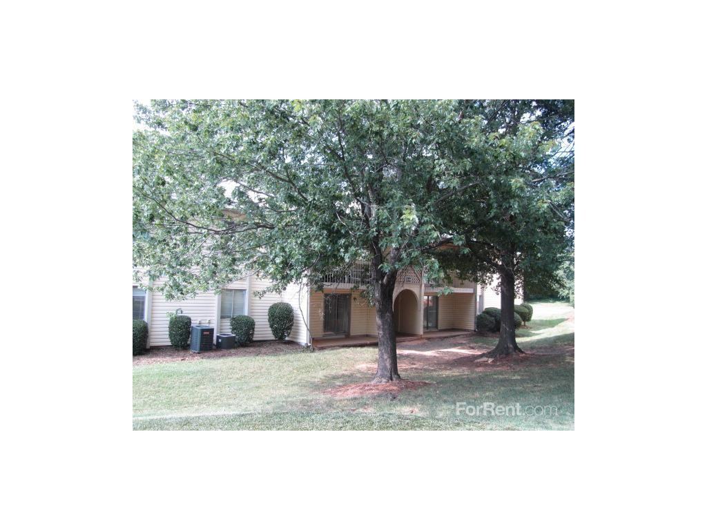 Greenbryre - Photo 3 of 7