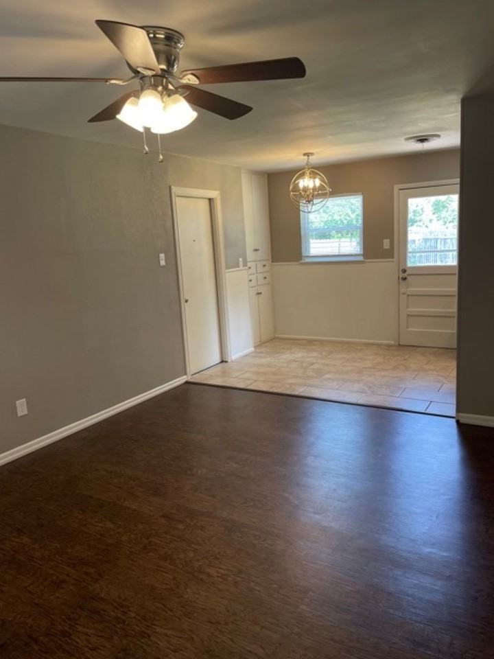 2910 Bennett Dr - Photo 3 of 17