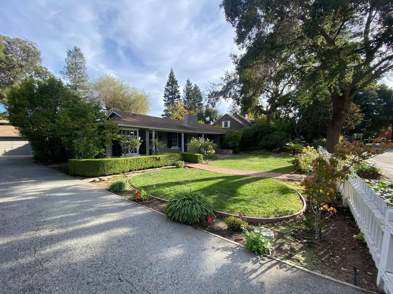 217 Lennox Ave - Photo 2 of 23