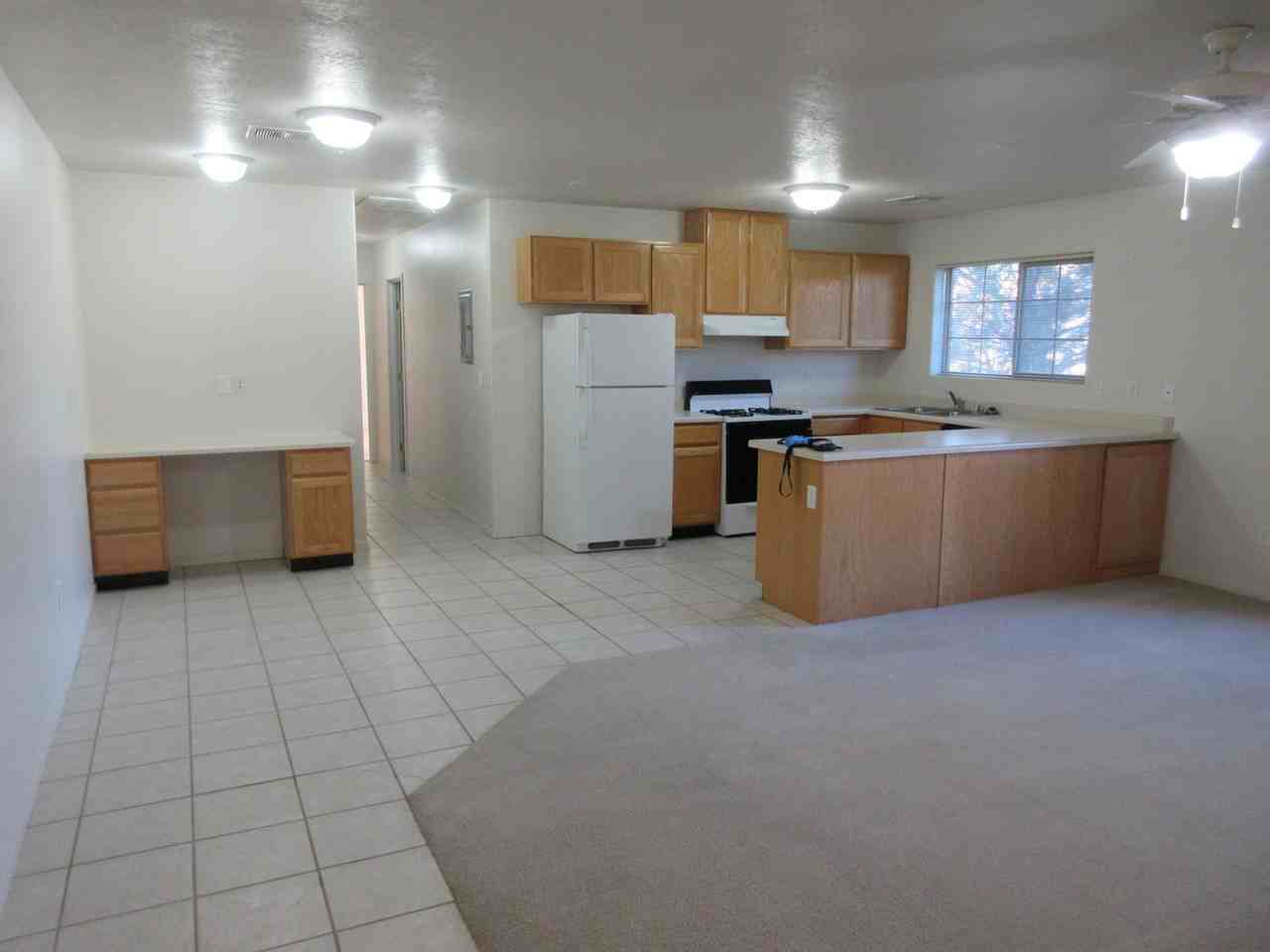 330 N 900 W - Photo 5 of 12