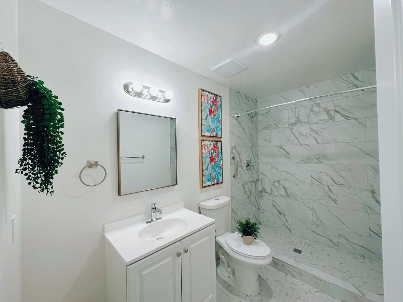 2498 Birchwood Way #2 - Photo 4 of 20