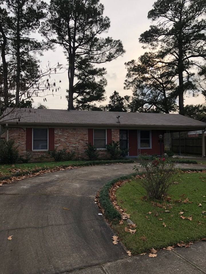 3229 Valley View Dr - Photo 3 of 13