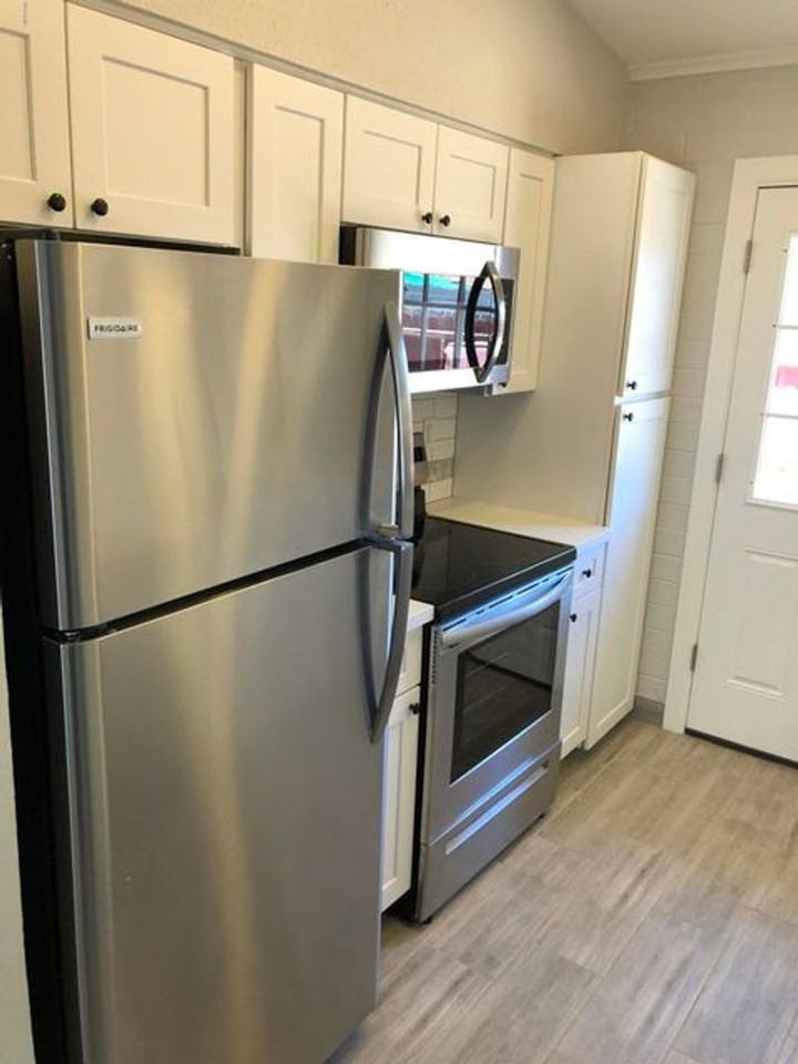 4645 N 73rd St #3 - Photo 7 of 11