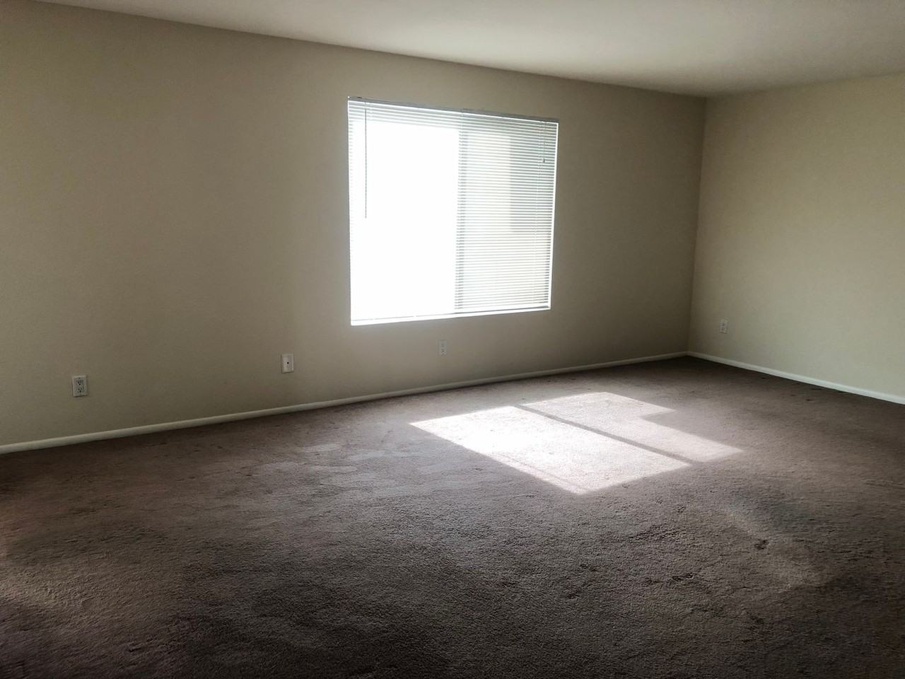 2734 S Longmore - Photo 3 of 17