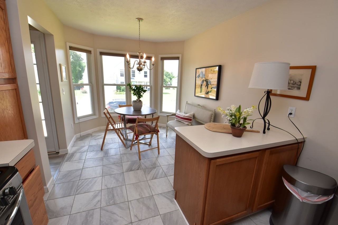 18153 Lisbon Dr - Photo 2 of 23