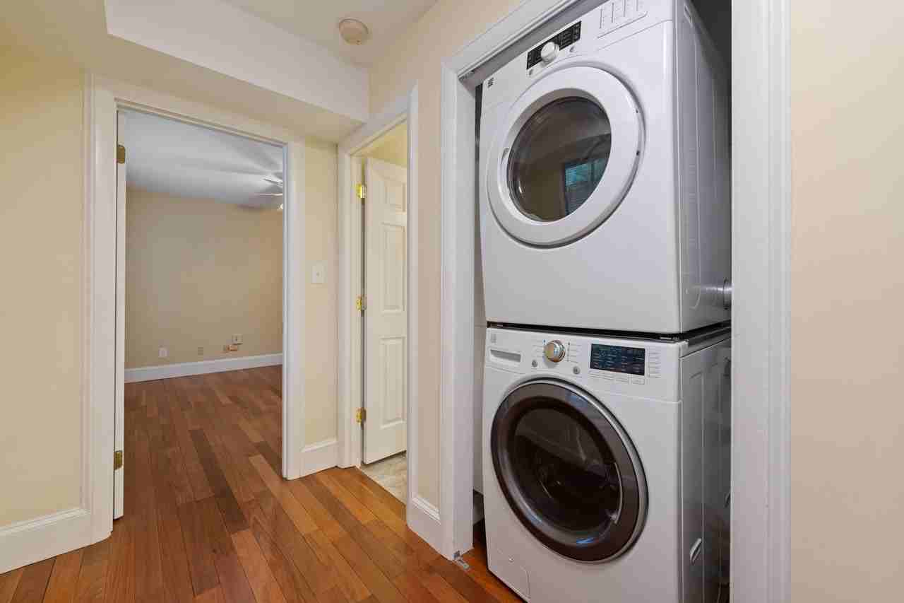 2208 Stafford Ave - Photo 7 of 11