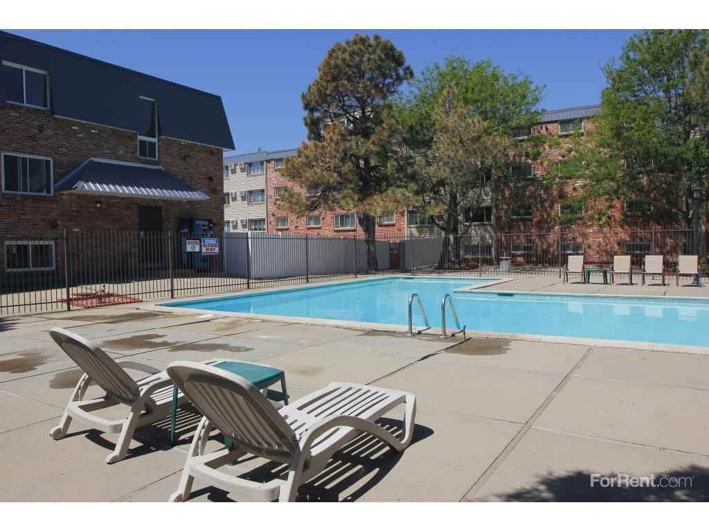 Cherry Plaza - Photo 3 of 16