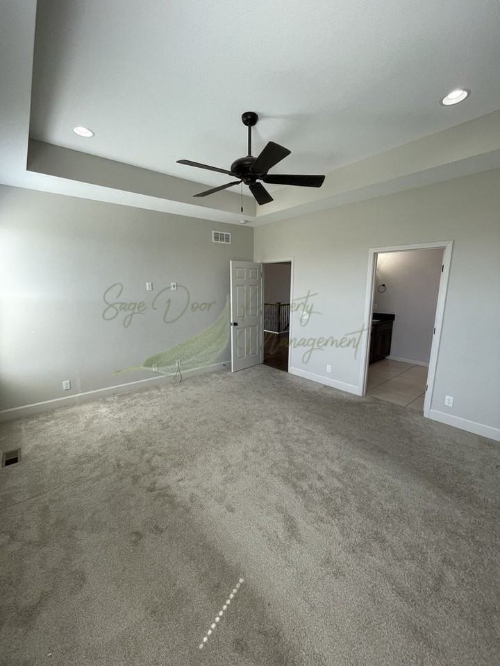 1713 W Glen Dr - Photo 4 of 20