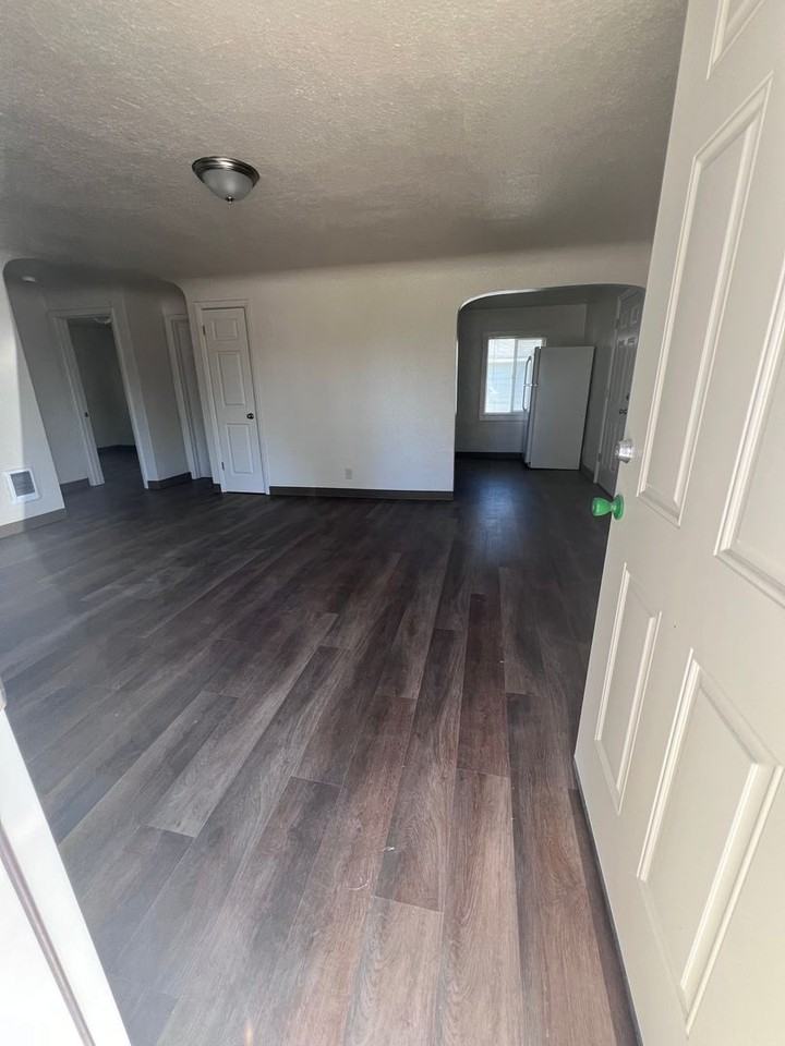 207-State & Kenwood - Photo 2 of 8