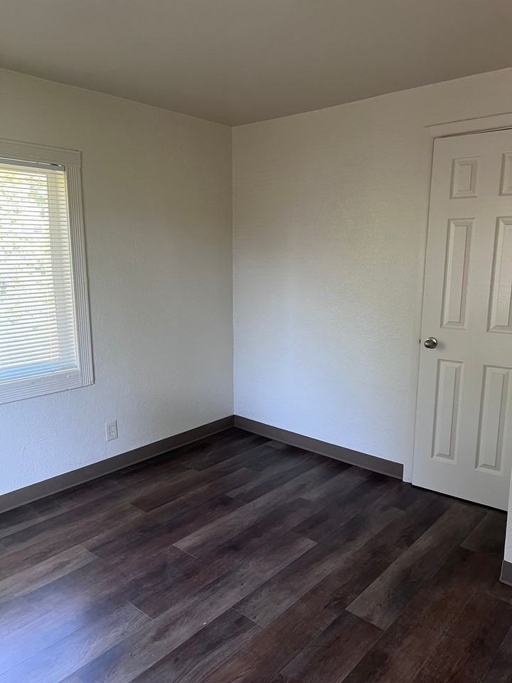 207-State & Kenwood - Photo 4 of 8