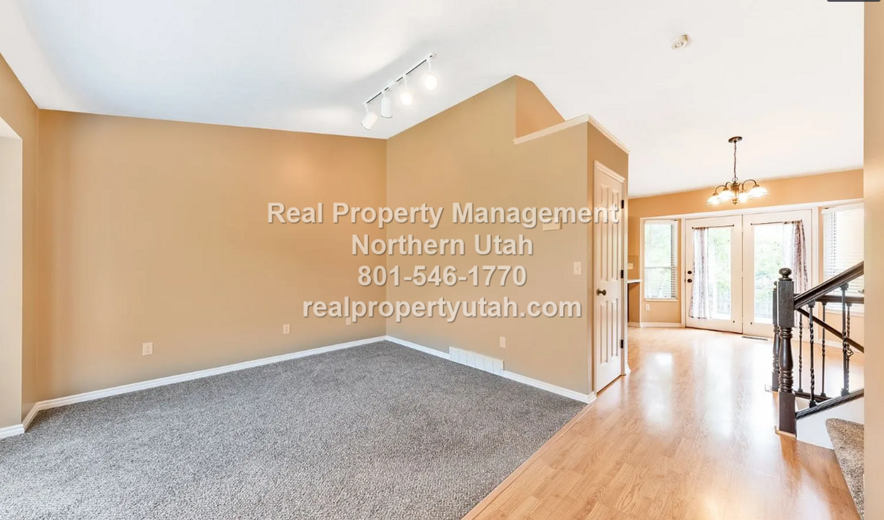 1732 S 500 E - Photo 2 of 14