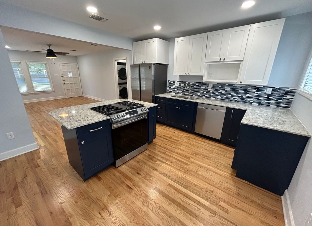 1902 W Kings Hwy - Photo 3 of 16