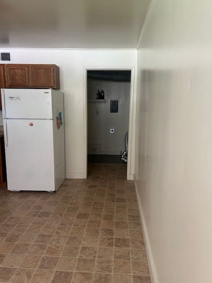 47 Foster Ln - Photo 3 of 7