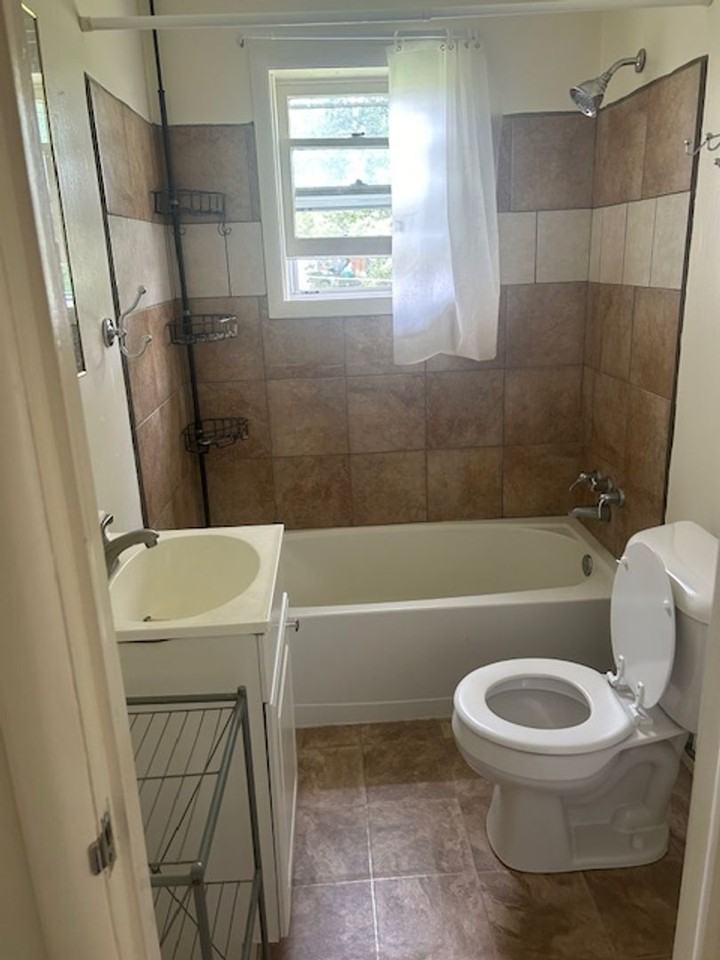 47 Foster Ln - Photo 5 of 7