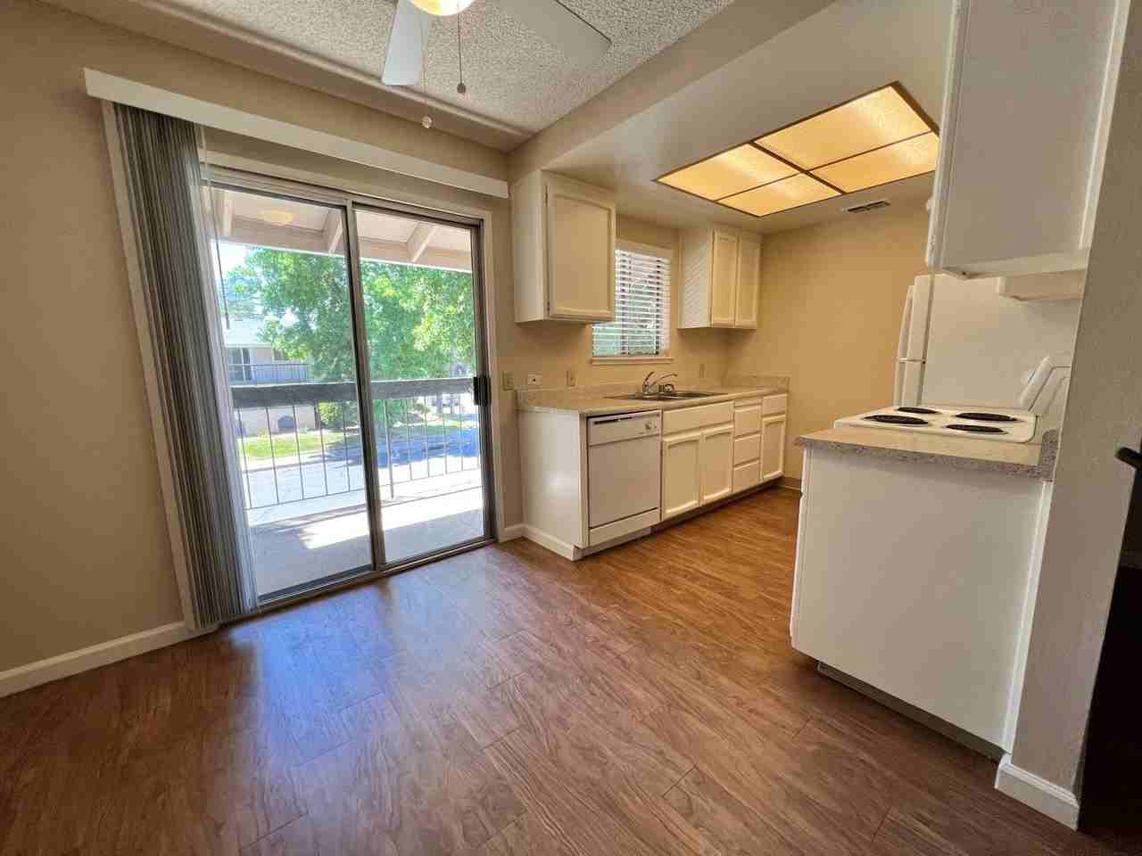 Garden West One Apartments - Photo 2 of 34