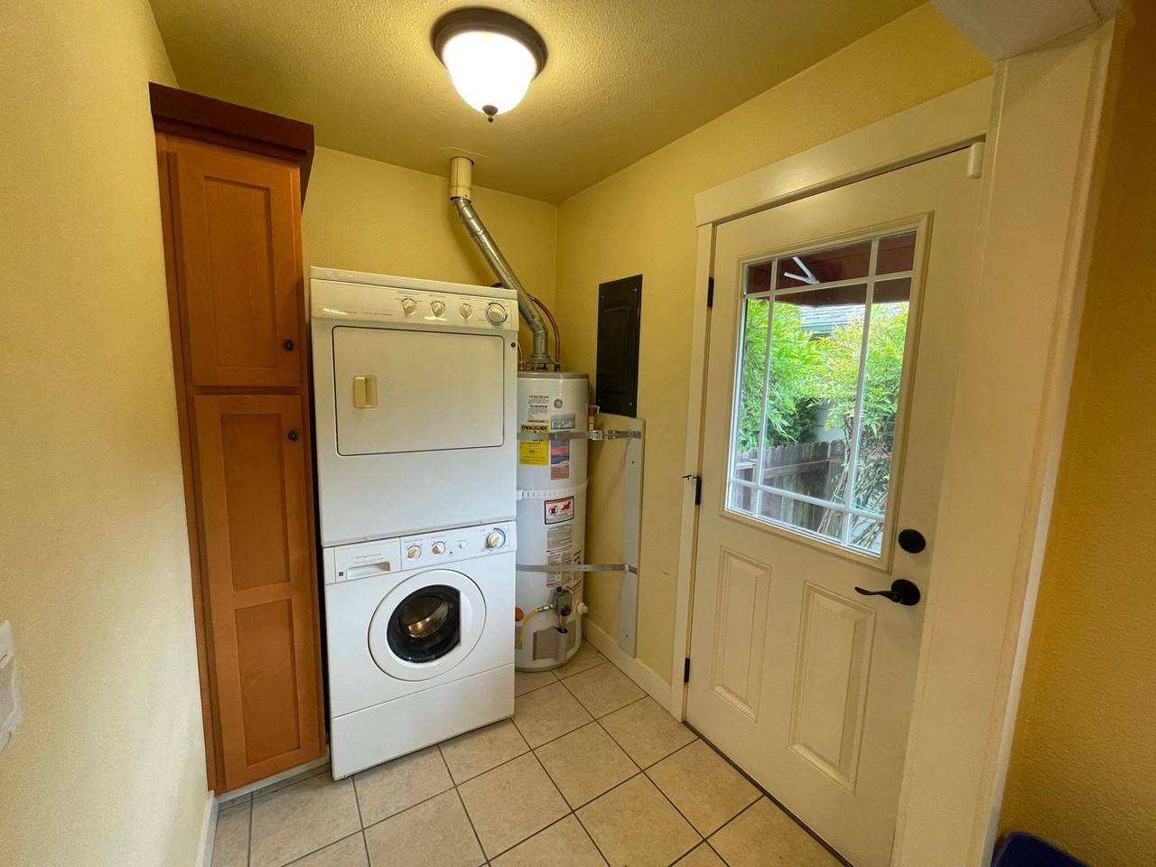 215 E S St - Photo 6 of 13
