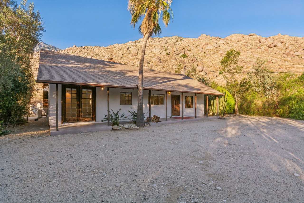 15981 Snow Creek Rd - Photo 2 of 39