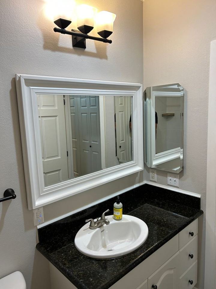 801 Rainier Ave N - Photo 7 of 35