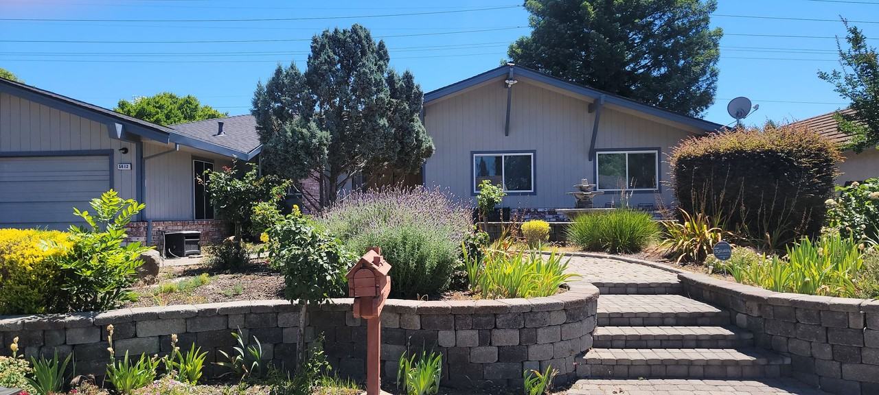 5612 Gitta Ria Ct - Photo 2 of 21