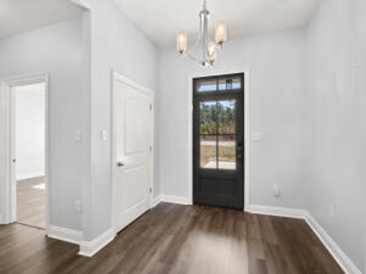 250 Kas Rd - Photo 2 of 17