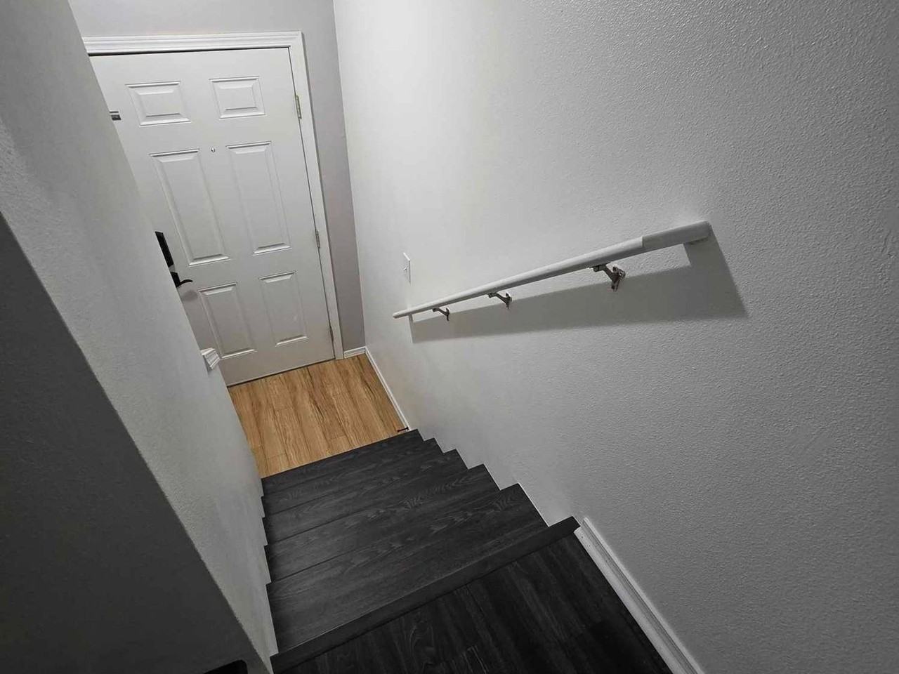 3807 Easthaven Ave - Photo 2 of 33